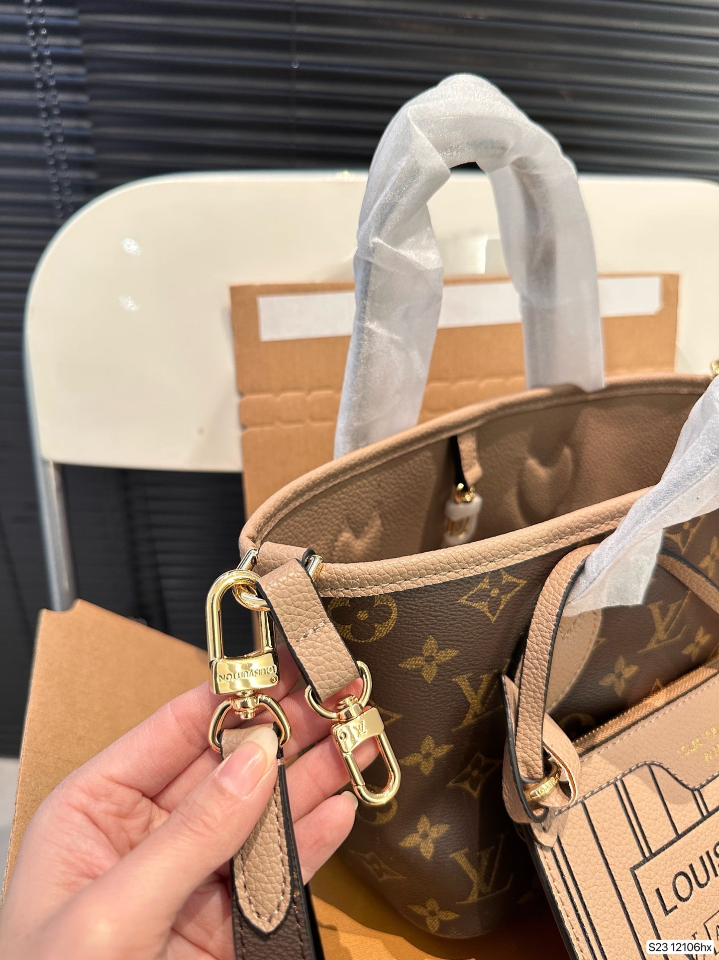 【ルイヴィトン】☆Neverfull BB|取り外し可能なショルダー&クロスボディで使い勝手抜群♪今すぐオンラインでチェック!