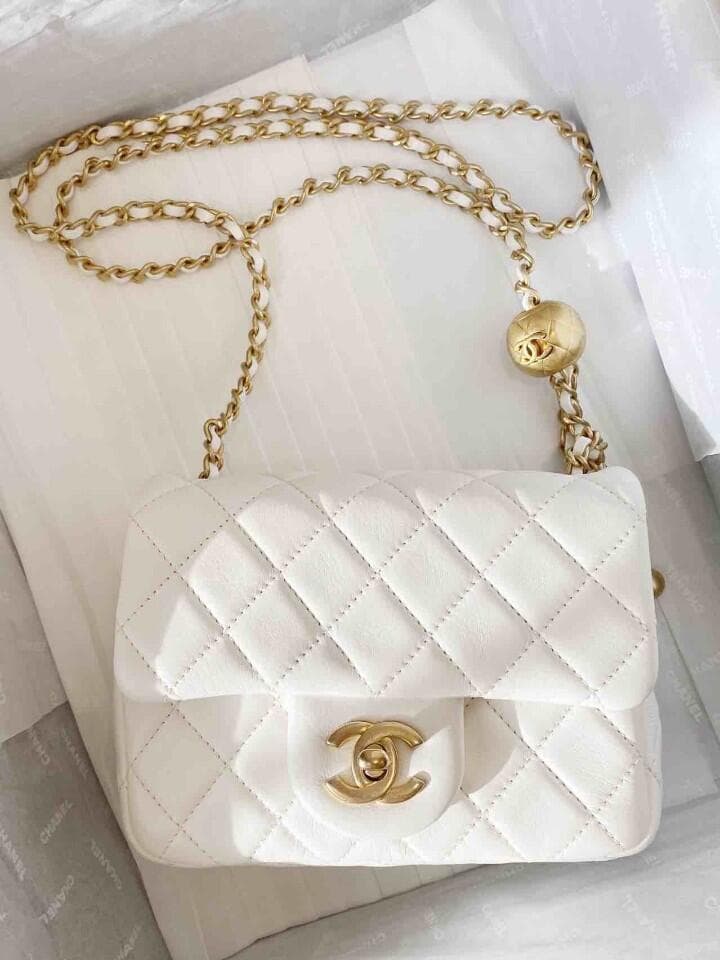 【シャネル】新作♪大人気の斜め掛け♡Flap Bag Gold Ball-選べる4色