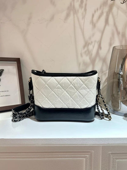 【シャネル】超入手困難♡ガブリエル スモール ホーボーバッグ