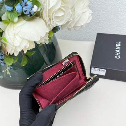 【シャネル】使いやすさ抜群！クラシック ジップ コインパース