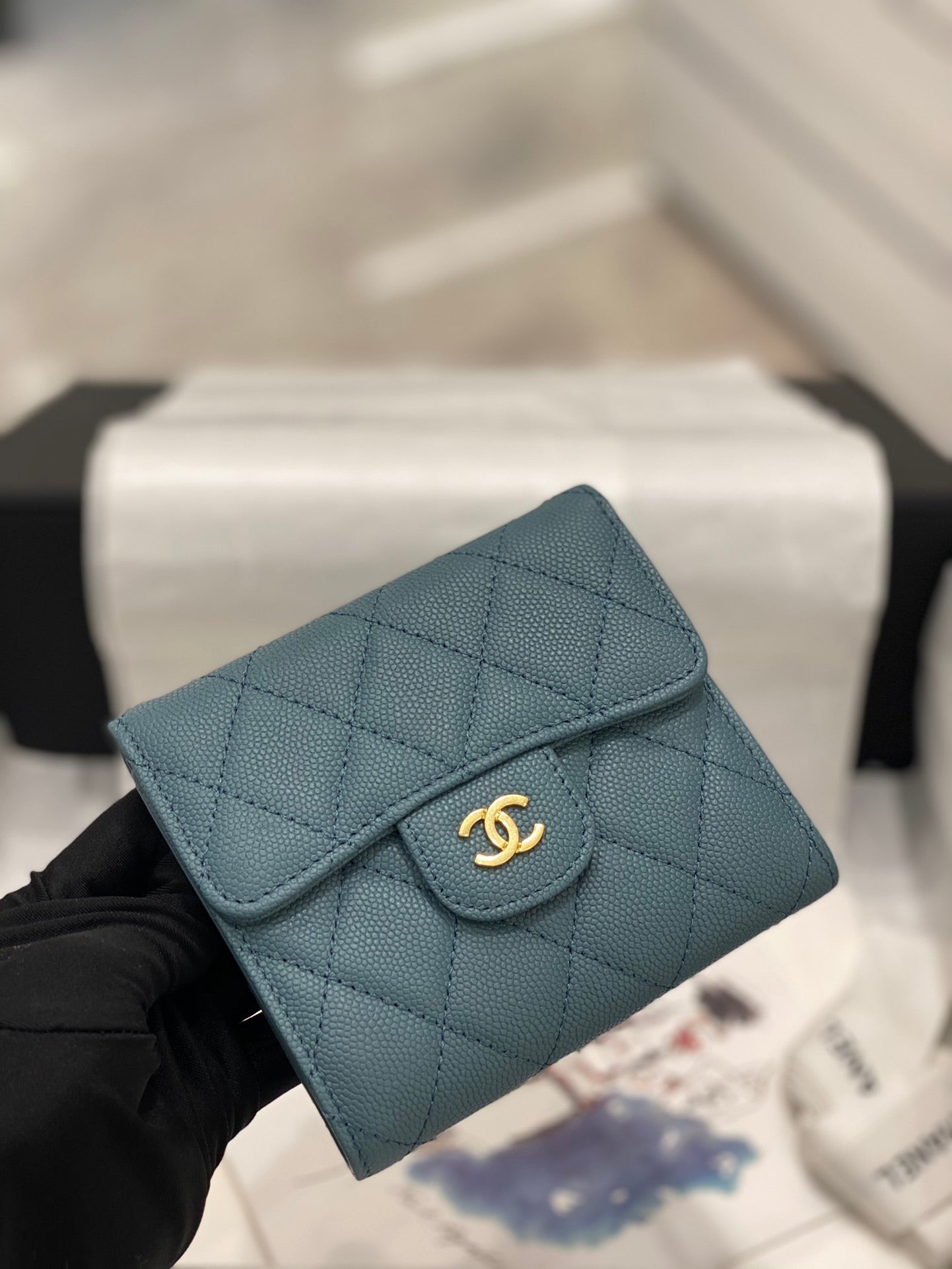 【シャネル】大人気コンパクト ♪マトラッセ♪三つ折り財布 キャビアスキン5色