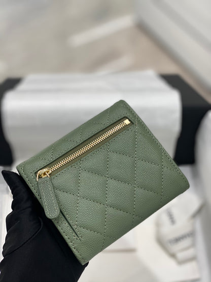 【シャネル】大人気コンパクト ♪マトラッセ♪三つ折り財布 キャビアスキン5色