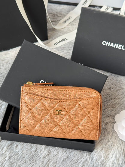 【シャネル】カードケース キャビアスキン★ショートウォレットAP3179