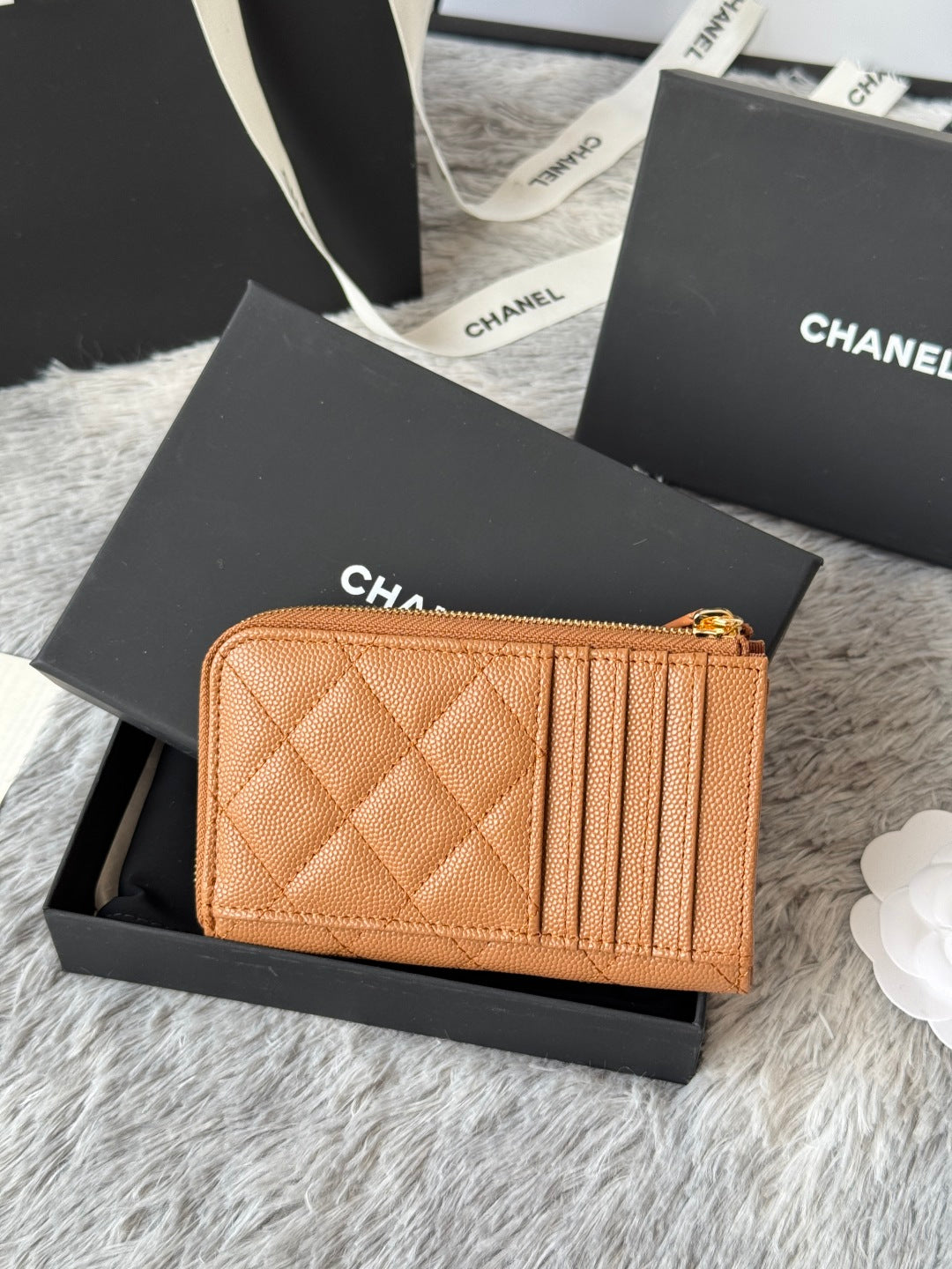 【シャネル】カードケース キャビアスキン★ショートウォレットAP3179