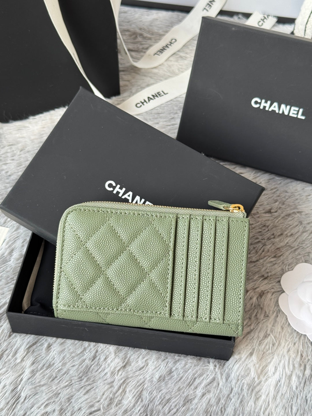 【シャネル】カードケース キャビアスキン★ショートウォレットAP3179