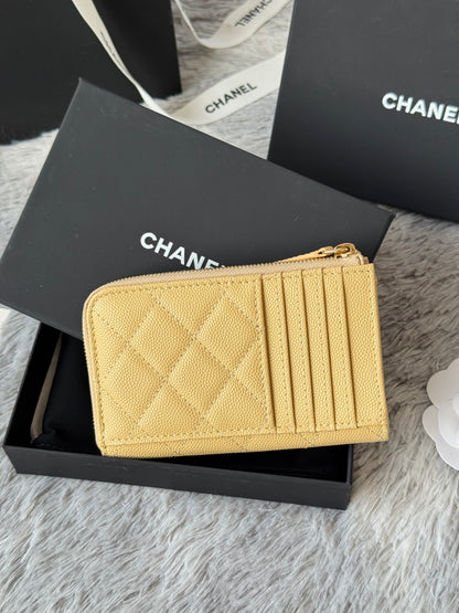 【シャネル】カードケース キャビアスキン★ショートウォレットAP3179