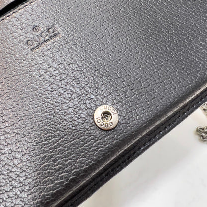 【グッチ】 春夏新作！軽くて丈夫なスリムウォレット