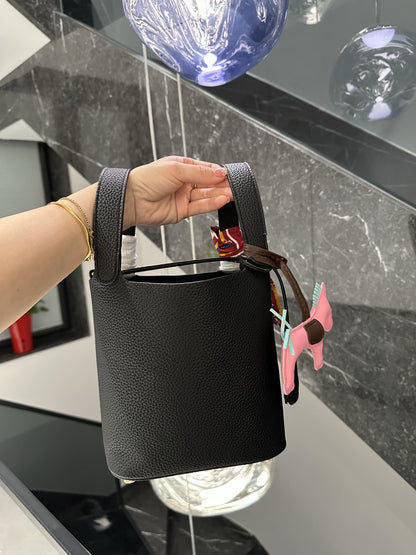 【エルメス】入手困難なピコタンロックPM18＋内袋＋ポニーペンダント＋スカーフ