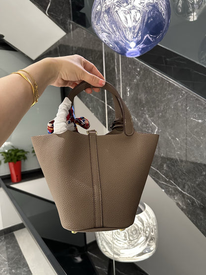 【エルメス】入手困難なピコタンロックPM18＋内袋＋ポニーペンダント＋スカーフ