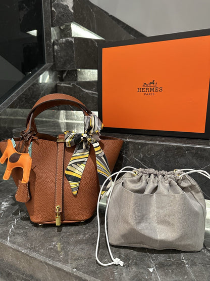 【エルメス】入手困難なピコタンロックPM18＋内袋＋ポニーペンダント＋スカーフ