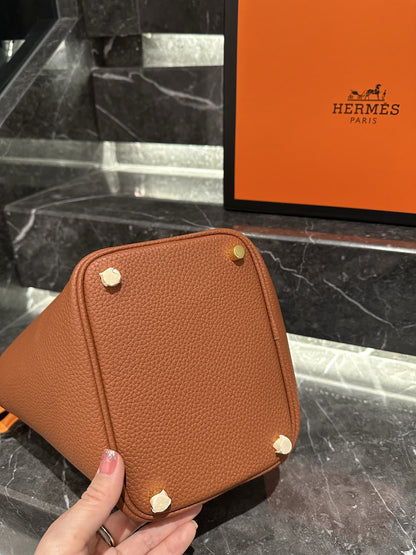 【エルメス】入手困難なピコタンロックPM18＋内袋＋ポニーペンダント＋スカーフ