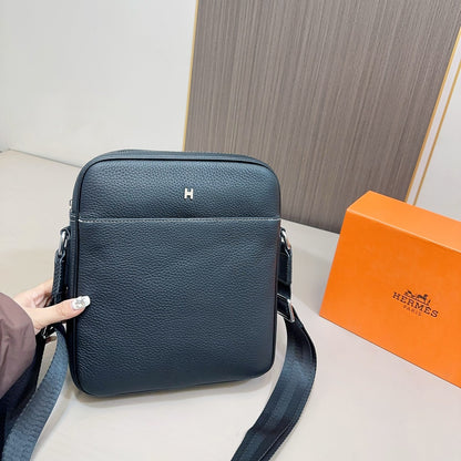 【エルメス】ユニセックス ブラックメッセンジャーバッグ（送料無料）
