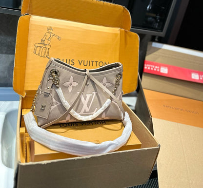 【ルイヴィトン】♢キャリーオール｜三色展開、優雅で存在感抜群♪最速発送中