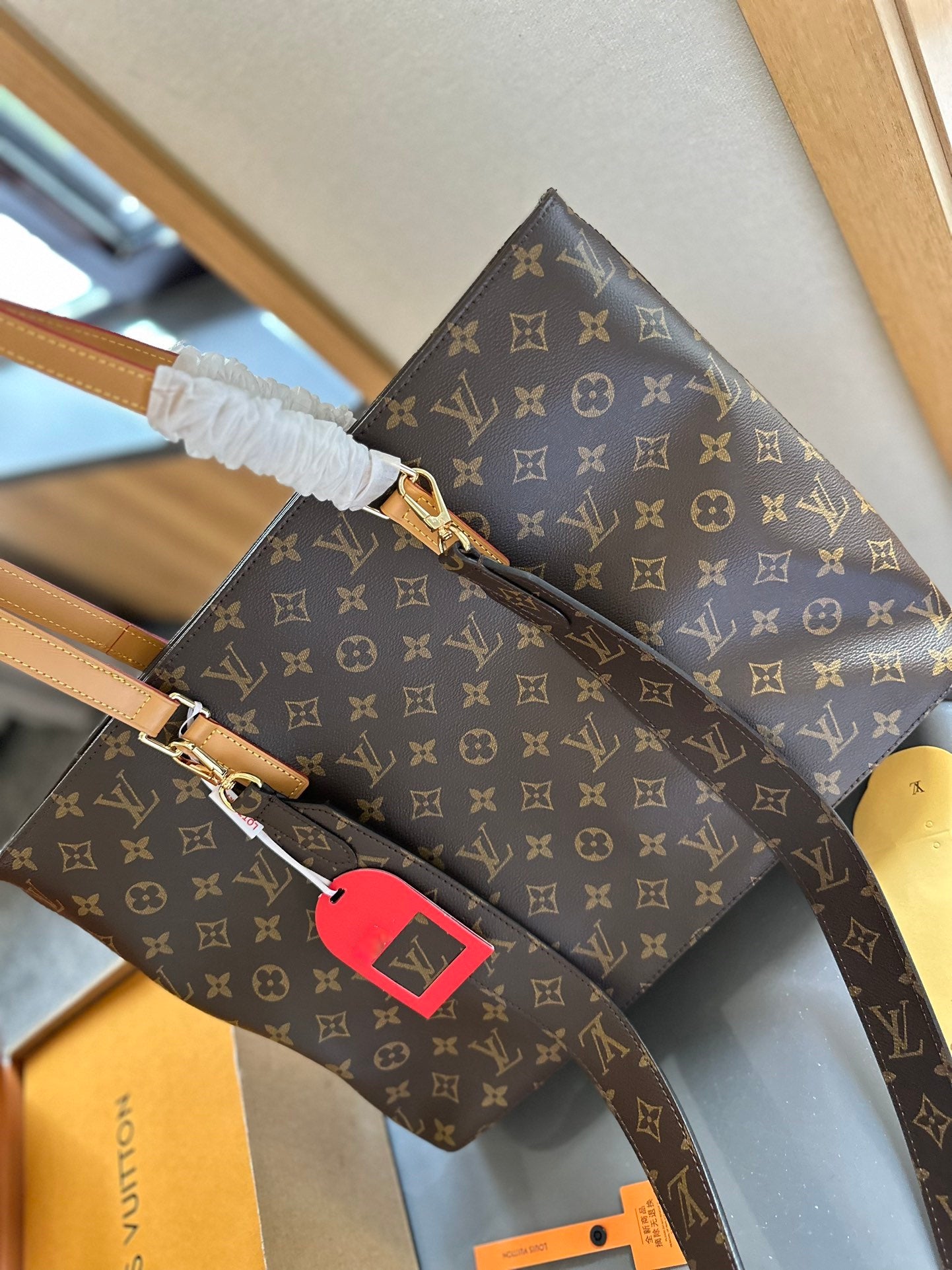 【ルイヴィトン】◆GRACEFUL｜復古スタイルをモダンにアレンジしたトートバッグ♪在庫残りわずか！