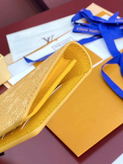 【ルイヴィトン】カード＆名刺入れ付多用途長財布 今季注目♪2色展開