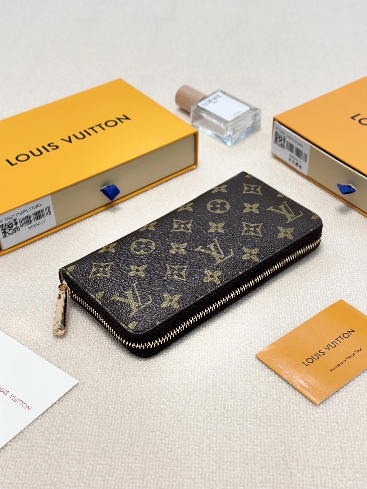 【ルイヴィトン】村上隆コラボ ジッピー・ウォレット 長財布