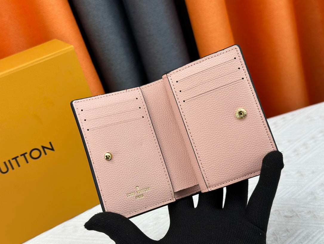 【ルイヴィトン】エンボスレザー財布 小さいのに収納力抜群