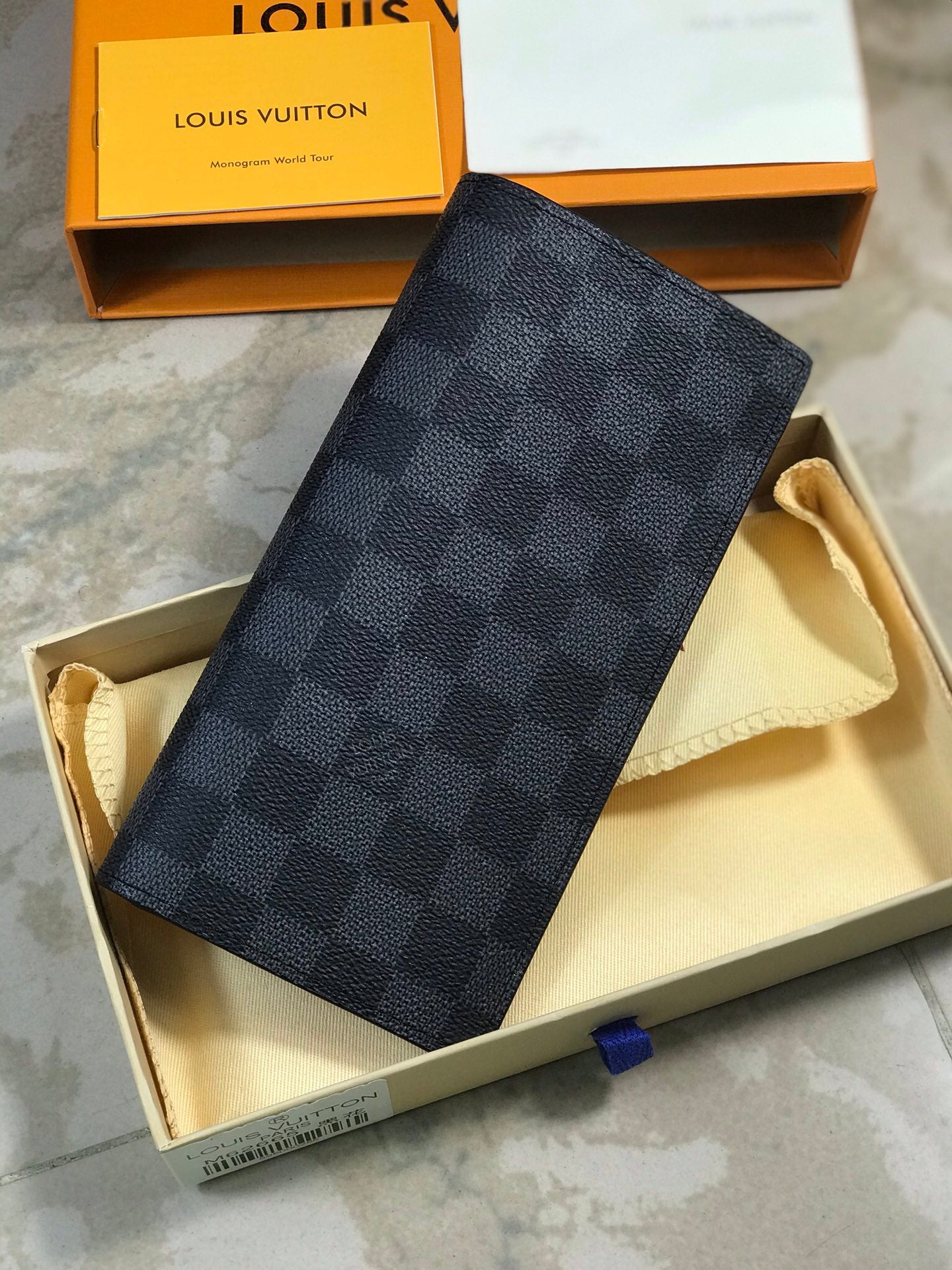 【ルイヴィトン】黒のチェス盤  長財布ブラッザ N62665