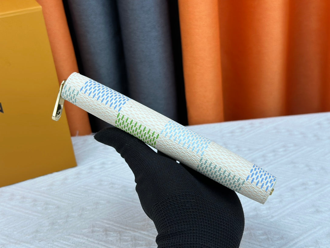 【ルイ・ヴィトン】Zippy魅力あふれるカラフルなロングウォレット｜早い者勝ち！