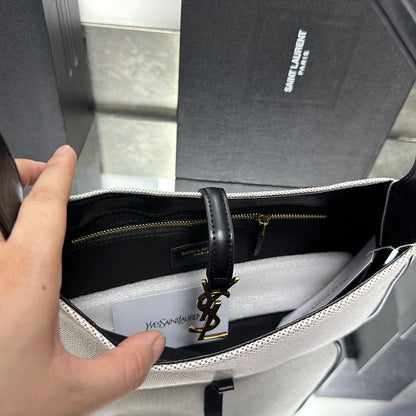 【サンローラン】LEA57ショルダーバッグ 軽量＆カジュアル 数量限定