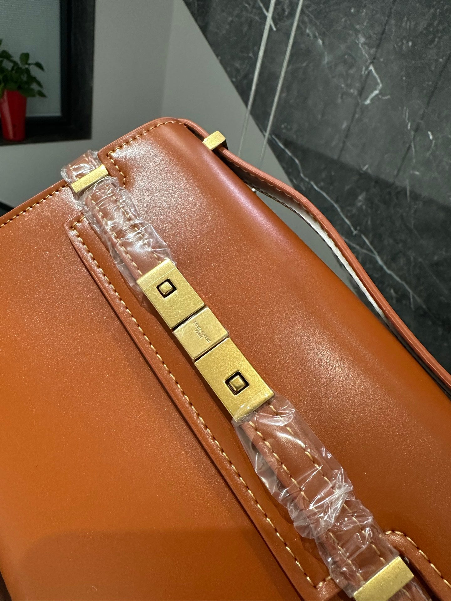 【サンローラン】☆大人気☆マンハッタン ミニ ショルダーバッグ