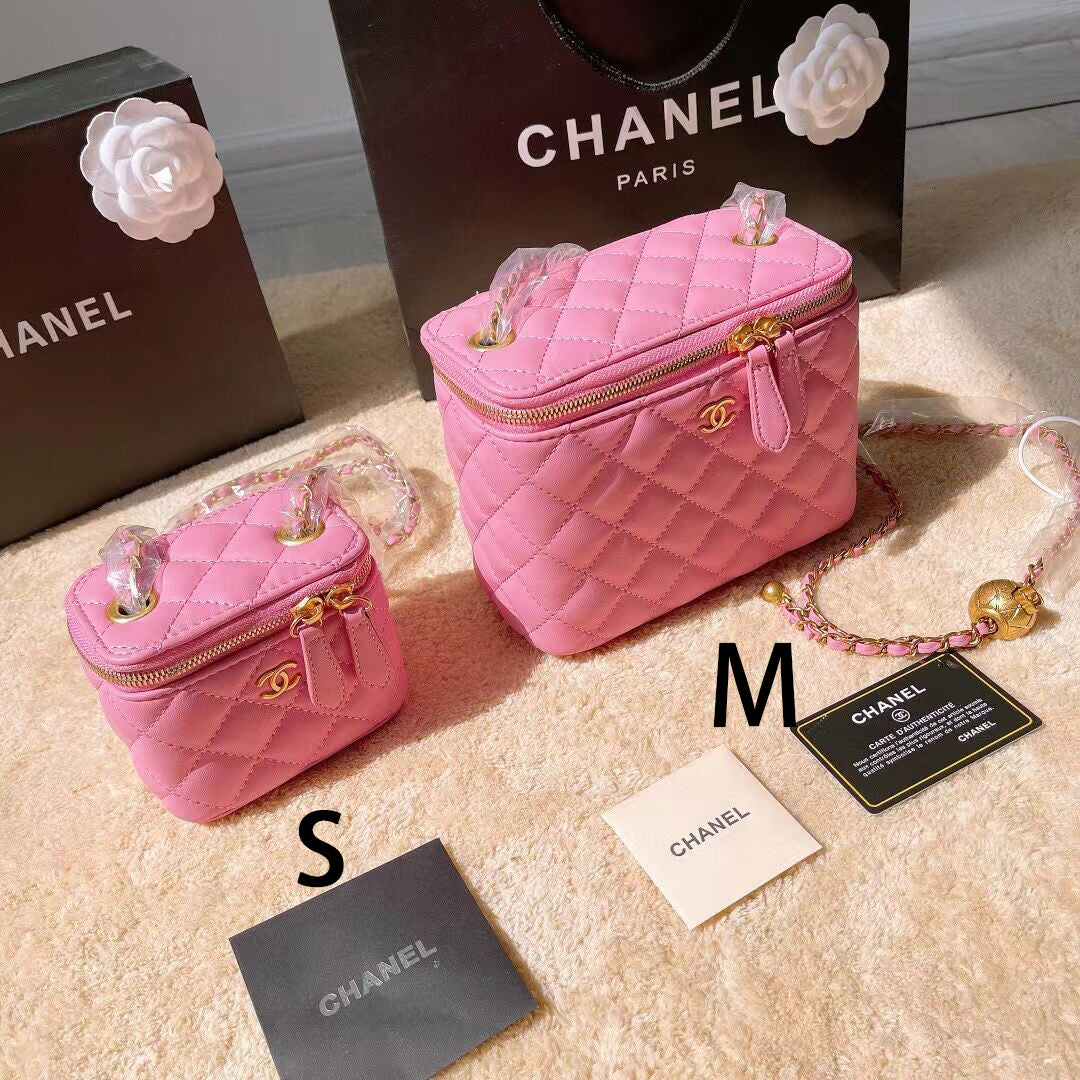 【シャネル】新作限定♪争奪戦ヴァニティー バッグ マトラッセ ポーチ